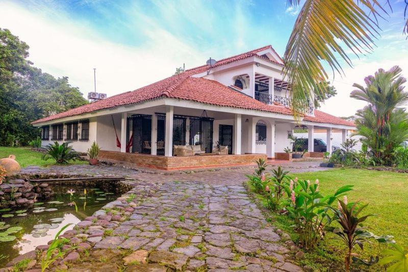 Doral House Villavicencio Bavaria エクステリア 写真